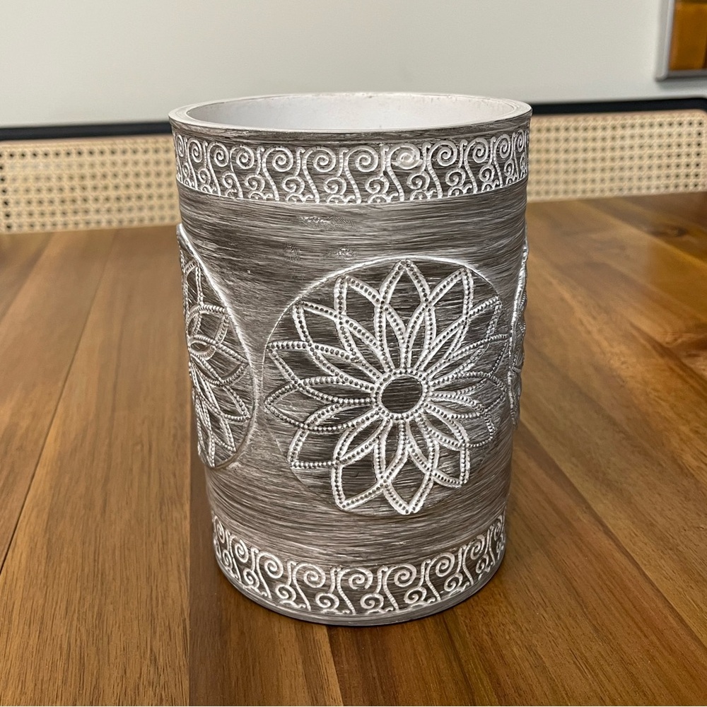 Utensil Holder